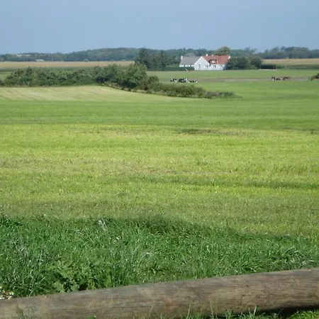 Kirstinesminde Holiday House *